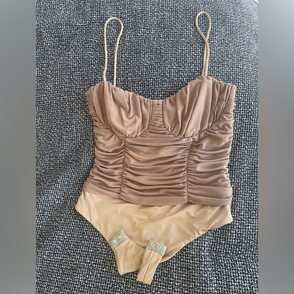 Lovers + Friends “Albany Bodysuit in Taupe Brown” US M